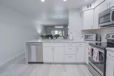 3201 Portofino Point #F1, Coconut Creek, FL 33066 - Photo 4