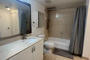 1750 N Bayshore Dr, Miami, FL 33132 - Photo 16