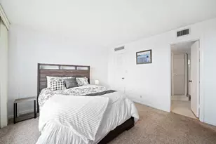 1050 Hillsboro Mile, Hillsboro Beach, FL 33062 - Photo 20