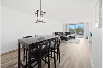 1050 Hillsboro Mile #203w, Pompano Beach, FL 33062 - Photo 4