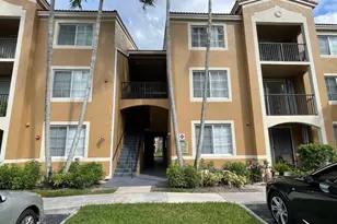 8010 N Nob Hill Rd, Tamarac, FL 33321 - Photo 2