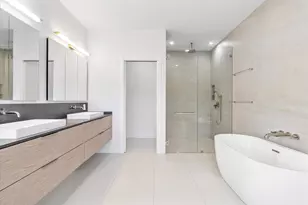 9 Tahoe Ln, Sea Ranch Lakes, FL 33308 - Photo 44