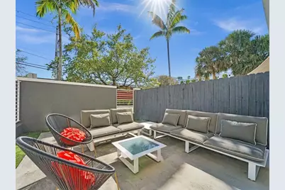 703 SE 16th Court, Fort Lauderdale, FL 33316 - Photo 2