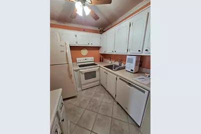 165 Tilford H #165, Deerfield Beach, FL 33442 - Photo 8