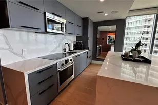 650 NE 32nd St, Miami, FL 33137 - Photo 12