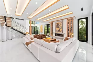 24 Fiesta Way, Fort Lauderdale, FL 33301 - Photo 8