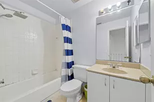 7602 Pinewalk Dr Unit, Margate, FL 33063 - Photo 32