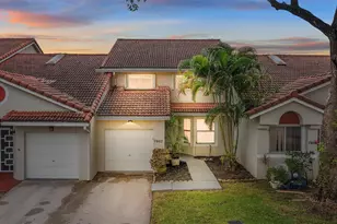 7602 Pinewalk Dr Unit, Margate, FL 33063 - Photo 1