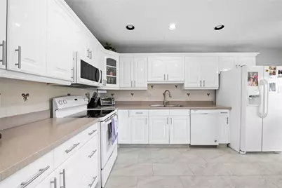 1621 NW 20th Avenue #203, Delray Beach, FL 33445 - Photo 2