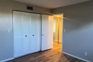 4151 NW 41st St, Lauderdale Lakes, FL 33319 - Photo 18