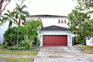 2872 NE 1st Dr, Homestead, FL 33033 - Photo 2