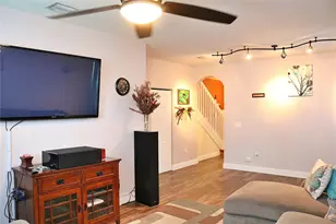 2872 NE 1st Dr, Homestead, FL 33033 - Photo 6