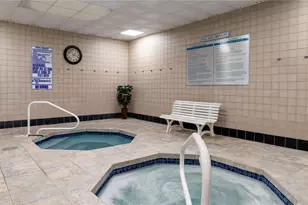 1101 Colony Point Cir, Pembroke Pines, FL 33026 - Photo 8