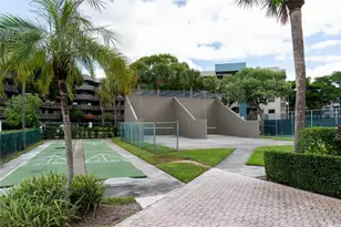 1101 Colony Point Cir, Pembroke Pines, FL 33026 - Photo 20