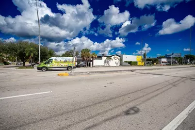 5738 W Hallandale Beach Boulevard, Miramar, FL 33023 - Photo 26