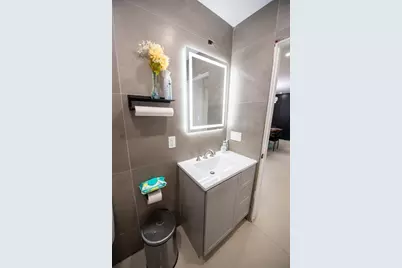 5738 W Hallandale Beach Boulevard, Miramar, FL 33023 - Photo 12