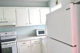 8460 Sunrise Lakes Blvd, Sunrise, FL 33322 - Photo 16