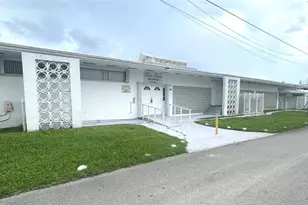 900 SW 10th Terrace, Hallandale Beach, FL 33009 - Photo 14