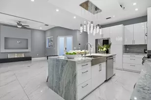 69 S Cortez Dr, Margate, FL 33068 - Photo 4