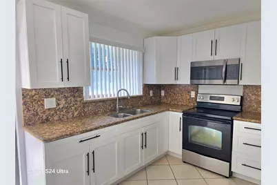 6138 Southgate Boulevard, Margate, FL 33068 - Photo 12