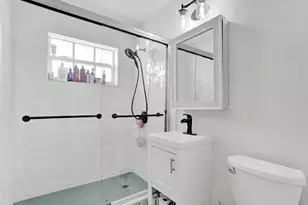 6298 NW 15th St, Margate, FL 33063 - Photo 14