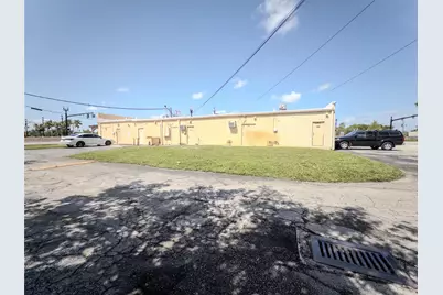 4480 SW 64th Avenue, Davie, FL 33314 - Photo 18