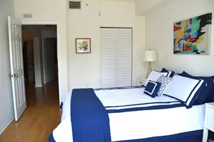 533 NE 3rd Ave, Fort Lauderdale, FL 33301 - Photo 8