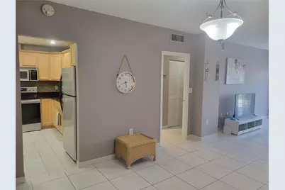 [Address not provided], Hallandale Beach, FL 33009 - Photo 10