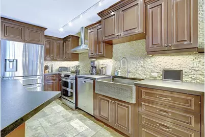 2300 Diana #203, Hallandale Beach, FL 33009 - Photo 12