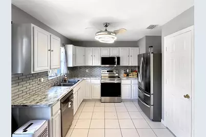 3043 SE Banyan Street, Stuart, FL 34997 - Photo 12