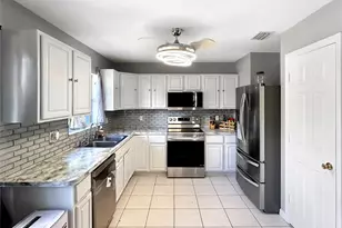 3043 SE Banyan St, Stuart, FL 34997 - Photo 12