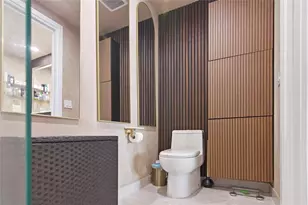 488 NE 18th St, Miami, FL 33132 - Photo 8