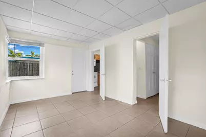 261 NE 45th Street, Oakland Park, FL 33334 - Photo 26