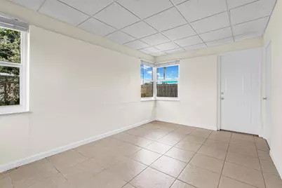 261 NE 45th Street, Oakland Park, FL 33334 - Photo 28
