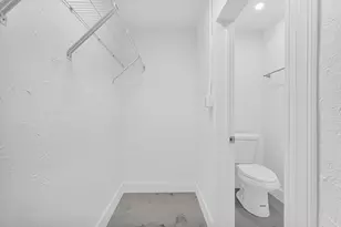 261 NE 45th St, Oakland Park, FL 33334 - Photo 14