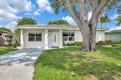 261 NE 45th Street, Oakland Park, FL 33334 - Photo 1