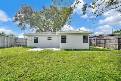 261 NE 45th Street, Oakland Park, FL 33334 - Photo 48