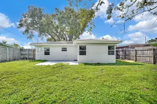 261 NE 45th St, Oakland Park, FL 33334 - Photo 48