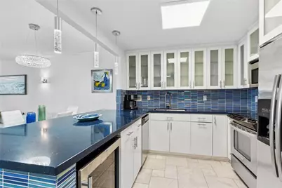 2301 Collins Avenue #1015, Miami Beach, FL 33139 - Photo 2