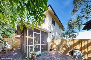 2113 NE 11th Ave, Wilton Manors, FL 33305 - Photo 14