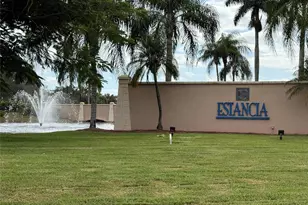 322 SW 193rd Ave, Pembroke Pines, FL 33029 - Photo 1