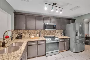 4165 S Pine Island Rd, Davie, FL 33328 - Photo 10