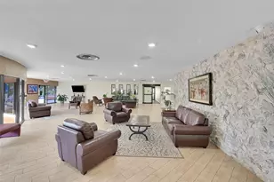 9261 Sunrise Lakes Blvd, Sunrise, FL 33322 - Photo 20