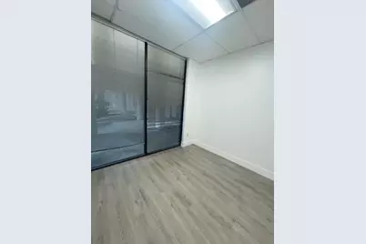 4750 N Dixie Highway #4, Oakland Park, FL 33334 - Photo 2