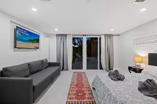 4311 NE 15th Ave, Oakland Park, FL 33334 - Photo 8