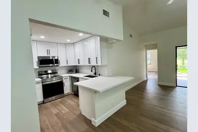 84 Centennial Court, Deerfield Beach, FL 33442 - Photo 8