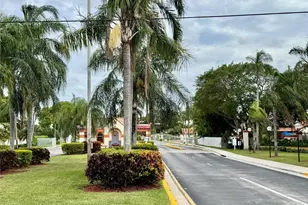 84 Centennial Ct, Deerfield Beach, FL 33442 - Photo 46