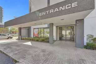 2131 E Hollywood Blvd, Hollywood, FL 33020 - Photo 1