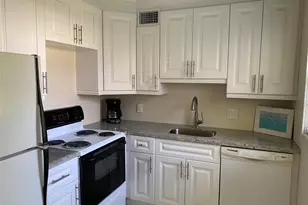 209 Ventnor M, Deerfield Beach, FL 33442 - Photo 8