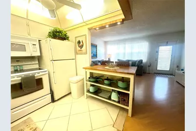 2004 Harwood C #2004, Deerfield Beach, FL 33442 - Photo 8